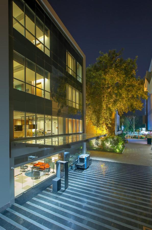 Park Inn By Radisson Gwalior Exterior foto